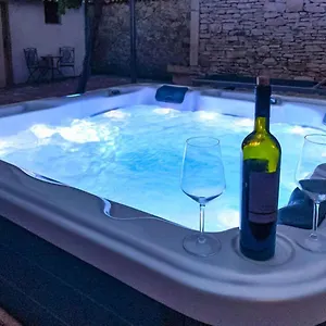 Barre With Jacuzzi , Rovigno Croazia
